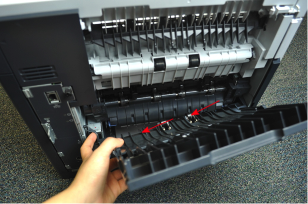 RM1-8395 Fuser Assembly Installation Guide (part of CF064A maintenance kit)